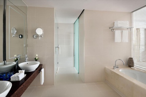 Crowne Plaza Dubai Festival City image 8