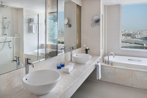 Crowne Plaza Dubai Festival City image 18